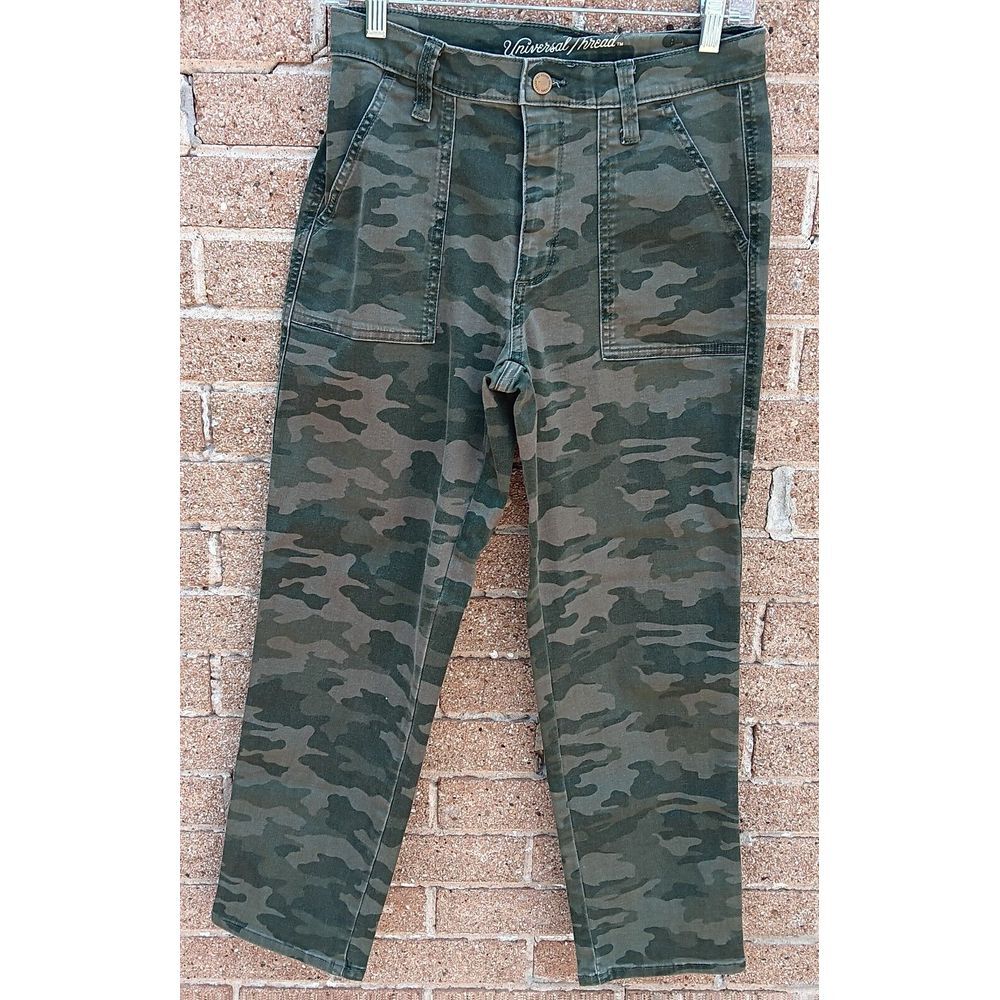 Universal Thread Camo High Waist Straight Leg‎ Pant  Womens Sz 4/27
